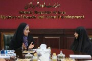 ببینید | دیدار مرضیه وحید دستجردی و فرزانه صادق در ساختمان دادمان