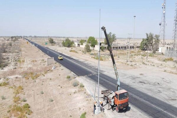 اجرای ۳۵ کیلومتر روشنایی در محورهای خوزستان تا پایان سال روشنایی