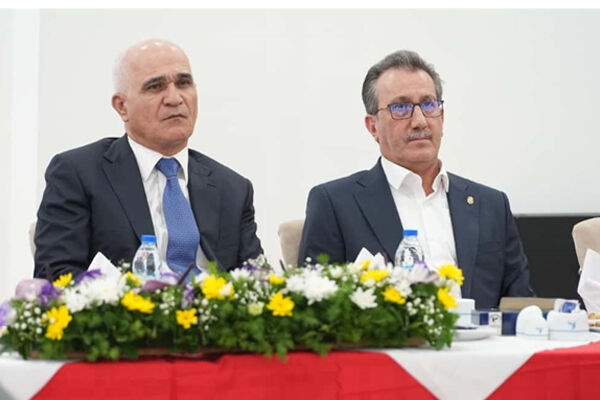 هیات سرمایهگذاری جمهوری آذربایجان وارد بندرعباس شد سعید رسولی و هیات آذربایجانی در بندر شهید جرایی