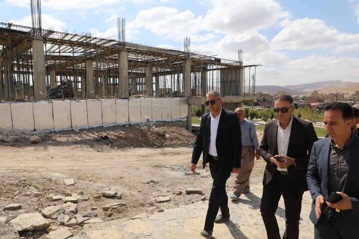 تخصیص ۱۲۷ میلیارد ریال برای احداث کتابخانه اسلام آباد بوکان بازدید مدیرکل و رئیس شورای هماهنگی راه و شهرسازی آذربایجانغربی از روند احداث کتابخانه اسلام آباد بوکان