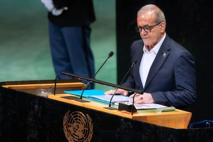 ایران، استوار و متحد علیه متجاوز/دنیا علیه عنصر برهم‌زننده ثبات و ناقض حقوق بشر اقدام کند