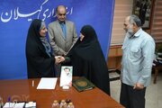 ببینید | دیدار وزیر راه و شهرسازی با خانواده شهید محمدمهدی مقدم و شهید مرتضی بکائی در سفر به استان گیلان