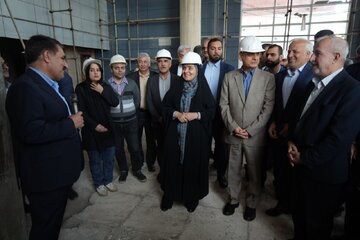 بازدید وزیر راه و شهرسازی از پروژه بیمارستان لاکان و مسکن ۶۲۵ واحدی در رشت