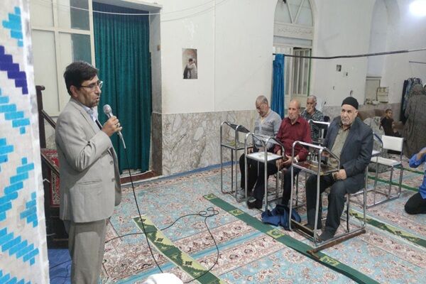 برپایی میز خدمت و دیدار مردمی اداره کل راه و شهرسازی خراسان شمالی در حاشیه شهر بجنورد
