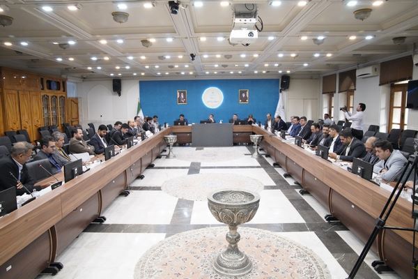 ببینید|یکصد و سی و ششمین جلسه شورای مسکن استان اصفهان