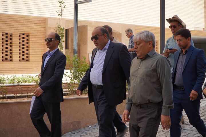 بازدید مدیرکل راه و شهرسازی استان کرمان از پروژه نهضت ملی مسکن میدان شورا سیرجان کرمان