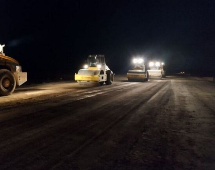 بازدید شبانه معاون عمرانی استاندار و مدیر کل راه و شهرسازی سیستان و بلوچستان از  ساخت بزرگراه زاهدان-خاش