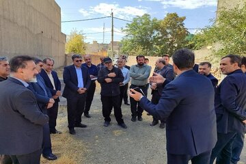 بازدید مدیرکل راهداری کرمانشاه از محورهای مواصلاتی و روستایی شهرستان کنگاور