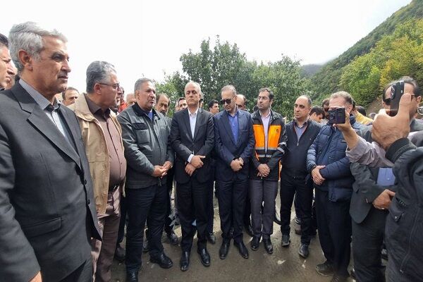 ویدئو | آئین آغاز به کار عملیات بهسازی و آسفالت محور ارتباطی لوشکان به سپارده تمل یازن _نارنه شهرستان رامسر مازندران 4