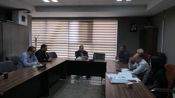 دیدار رییس انجمن صنفی دفاتر پیشخوان استان قزوین با معاون توسعه مدیریت و منابع اداره کل راه و شهرسازی استان  قزوین