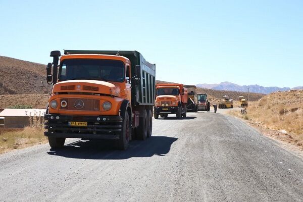 ببینید | گزیدهای از مجموعه پروژههای عمرانی اداره کل راهداری استان مرکزی چارحد اراک آسفالت اراک