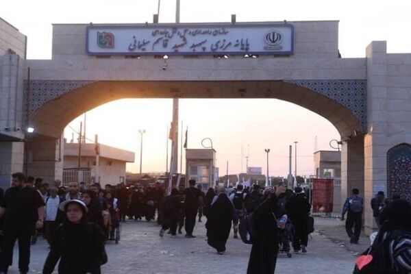 تردد ۵.۷ میلیون زائر و مسافر از مرز مهران در استان ایلام مرز
