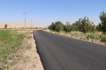 ️ویدیو| عملیات بهسازی و روکش آسفالت محوره روستایی قوچمی بخش حمیل در شهرستان اسلام آباد غرب کرمانشاه