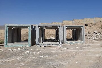 تهیه ۶۴ عدد باکس بتنی پیش ساخته برای استفاده در موارد بحرانی در محورهای خراسان شمالی
