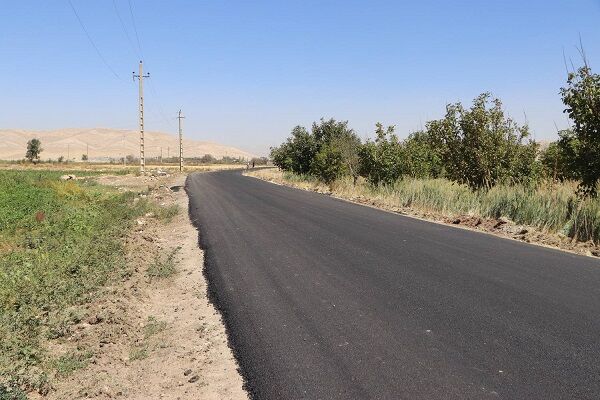 ویدیو| عملیات بهسازی و روکش آسفالت محوره روستایی قوچمی بخش حمیل در شهرستان اسلام آباد غرب به طول ۱.۹ کیلومتر