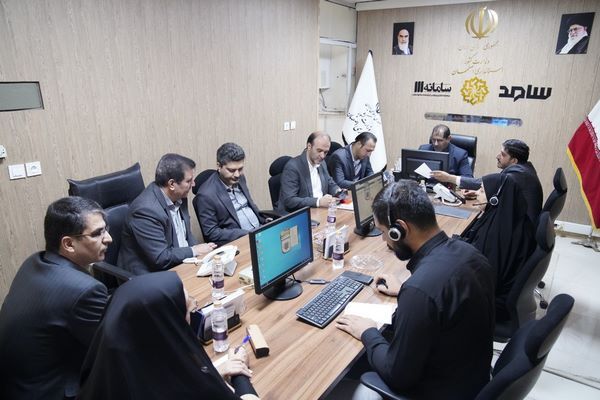 مدیرکل راه و شهرسازی استان اصفهان پاسخگوی مستقیم مطالبات مردمی پاسخگوی مستقیم مطالبات مردمی