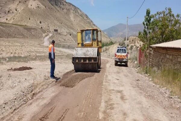 انجام عملیات راهداری محوری در شهرستان مهدیشهر مهدیشهر.jpg