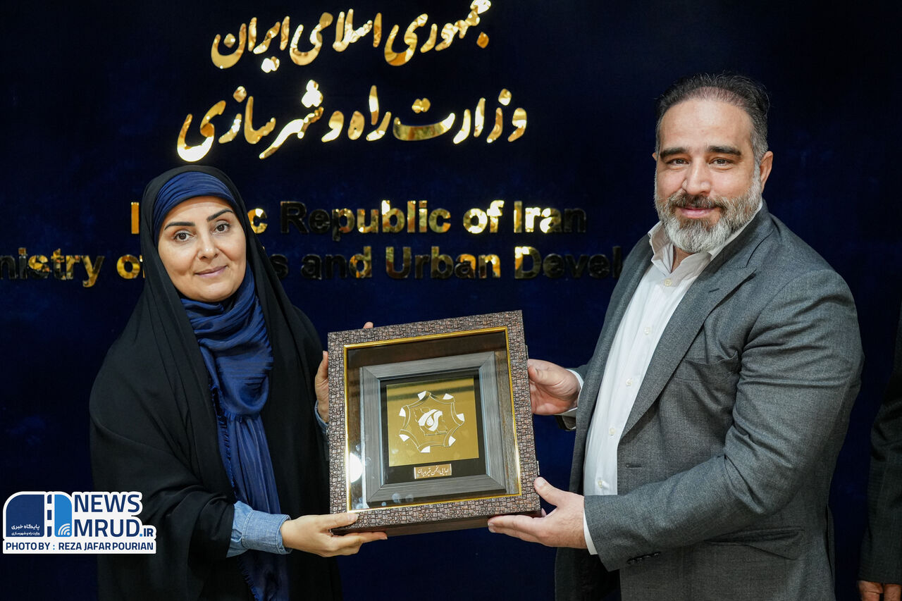 تاکید وزیر راه و شهرسازی بر لزوم حمایت از صنعت قیر کشور در شرایط تحریمی/ کمیته ارزآوری و مرکز نوآوری قیر تشکیل میشود