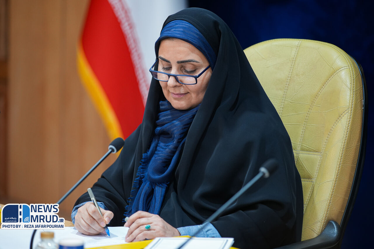 تاکید وزیر راه و شهرسازی بر لزوم حمایت از صنعت قیر کشور در شرایط تحریمی/ کمیته ارزآوری و مرکز نوآوری قیر تشکیل میشود