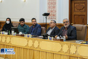 ببینید |