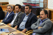 ببینید |