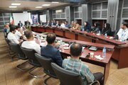 معاون وزیر راه و شهرسازی و مدیرعامل شرکت فرودگاه‌ها و ناوبری هوایی ایران با حضور در فرودگاه بوشهر از طرح‌های مختلف توسعه‌ای و بهسازی بازدید کرد و دستورهای لازم برای تسریع امور و تأمین تجهیزات صادر شد