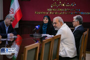 ببینید|آغاز عملیات ریل گذاری راه آهن کرمانشاه-خسروی با دستور وزیر راه و شهرسازی