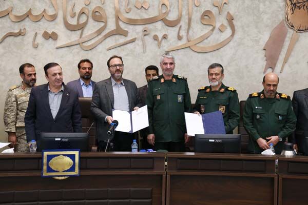 تبادل تفاهم نامه همکاری اداره کل راه و شهرسازی و سپاه پاسداران استان قزوین قزوین