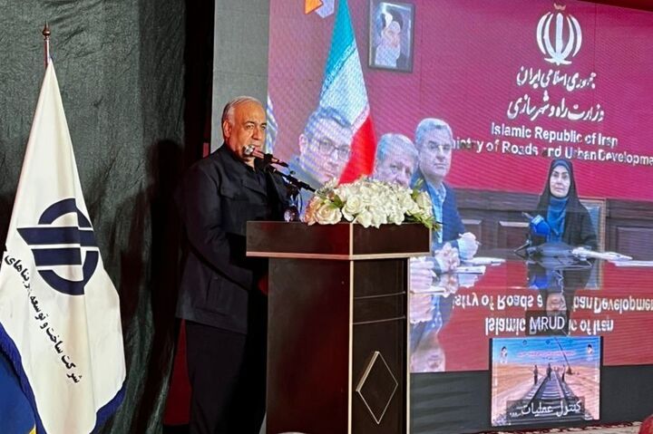 عملیات ریلگذاری راه آهن کرمانشاه- خسروی آغاز شد عکس