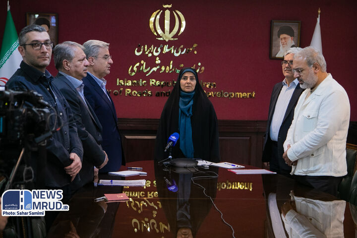 ببینید| آغاز عملیات ریل گذاری راه آهن کرمانشاه-خسروی با دستور وزیر راه و شهرسازی