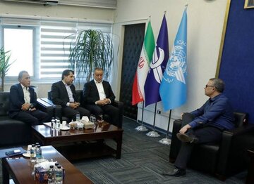 نشست رئیس سازمان هواپیمایی کشوری با استاندار خراسان جنوبی و نمایندگان مجلس