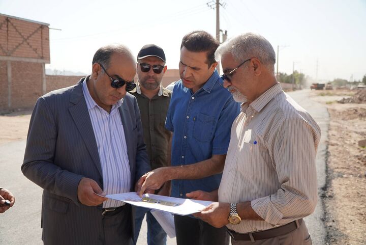 بررسی روند ساخت پروژه ۳۰۱۶ واحدی بلدالامین با حضور مدیرکل راه و شهرسازی کرمان کرمان
