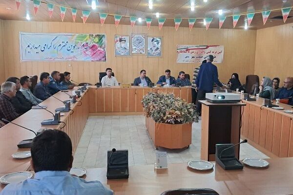 تخصیص زمین به 30 خانوار حائزین شرایط جوانی جمعیت در شهر دهق