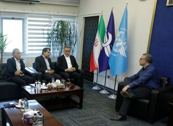 نشست رئیس سازمان هواپیمایی کشوری با استاندار خراسان جنوبی و نمایندگان مجلس