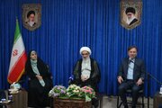 ببینید |  دیدار وزیر راه و شهرسازی با نماینده ولی‌فقیه در استان بوشهر