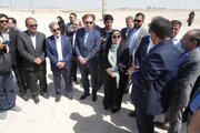 ببینید | بازدید وزیر راه و شهرسازی از پروژه‌های مسکن و بیمارستان بوشهر