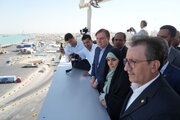 ببینید | بازدید وزیر راه و شهرسازی از مجتمع بندری بوشهر 