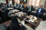 ببینید | تجلیل وزیر راه و شهرسازی از خانواده‌های معظم شهدا در بوشهر