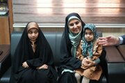 ببینید | تجلیل وزیر راه و شهرسازی از خانواده‌های معظم شهدا در بوشهر