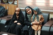 بینید | تجلیل وزیر راه و شهرسازی از خانواده‌های معظم شهدا در بوشهر