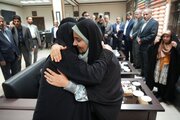 ببینید | تجلیل وزیر راه و شهرسازی از خانواده‌های معظم شهدا در بوشهر