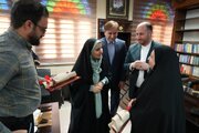 ببینید | تجلیل وزیر راه و شهرسازی از خانواده‌های معظم شهدا در بوشهر