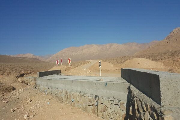 ایمن سازی تقاطع روستایی گرمکش به فولاد محله در سمنان  گرمکش.jpg