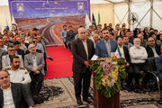 آزادراه شیراز - اصفهان نقش هدایت ترانزیت از مرکز به جنوب را بر عهده دارد