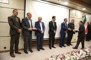 ببینید | آئین تجلیل از خادمان جابجایی زائران اربعین حسینی در اداره کل راهداری و حمل و نقل جاده‌ای استان البرز