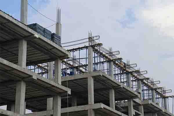 بازدید کارشناسان نظارت عالیه ماده ۳۵ ازروند اجرای پروژه اقدام ملی مسکن شهید بهشتی جنو ب کرمان