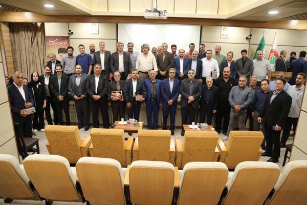 ببینید | آئین تجلیل از خادمان زائران اربعین حسینی در اداره کل راهداری استان البرز
