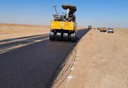 آغاز اجرای عملیات آسفالت راه روستایی قوامیه بخش دیهوک در خراسان جنوبی