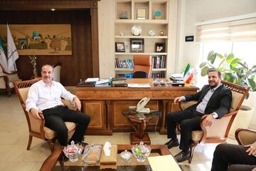 دیدار نماینده اهواز با گلپایگانی