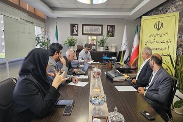 برگزاری ملاقات مردمی هفتگی مدیرکل راه و شهرسازی استان تهران با شهروندان